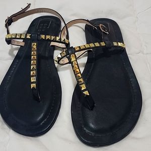 Shu shop sandals size 7.5 black